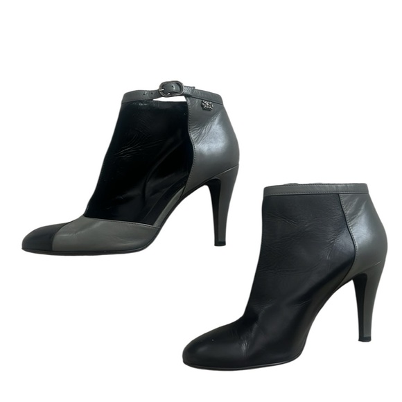 CHANEL Authentic Chanel Two-Tone Leather Heels with Ankle Strap – Size 40 - Picture 1 of 15